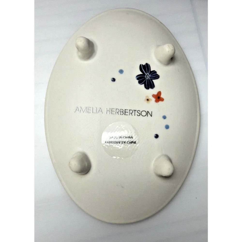 Anthropologie Amelia Herbertson Ceramic Floral Monogram M Footed Soap Dish